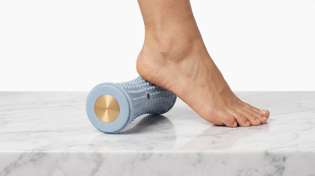 KANEEA ocean-blue dual-node Relief Ball on white surface — best plantar fascia massage ball 2026